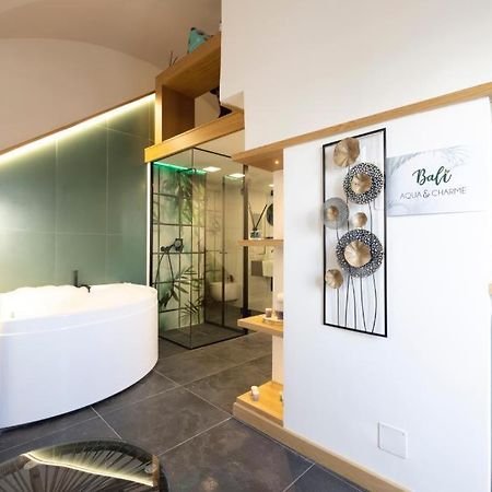 Bed and Breakfast Bali Aqua&Charme Гаета Екстер'єр фото