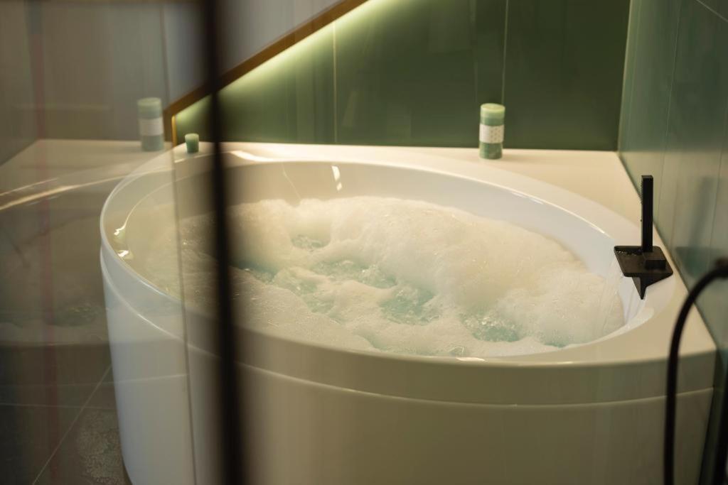 Bed and Breakfast Bali Aqua&Charme Гаета Екстер'єр фото